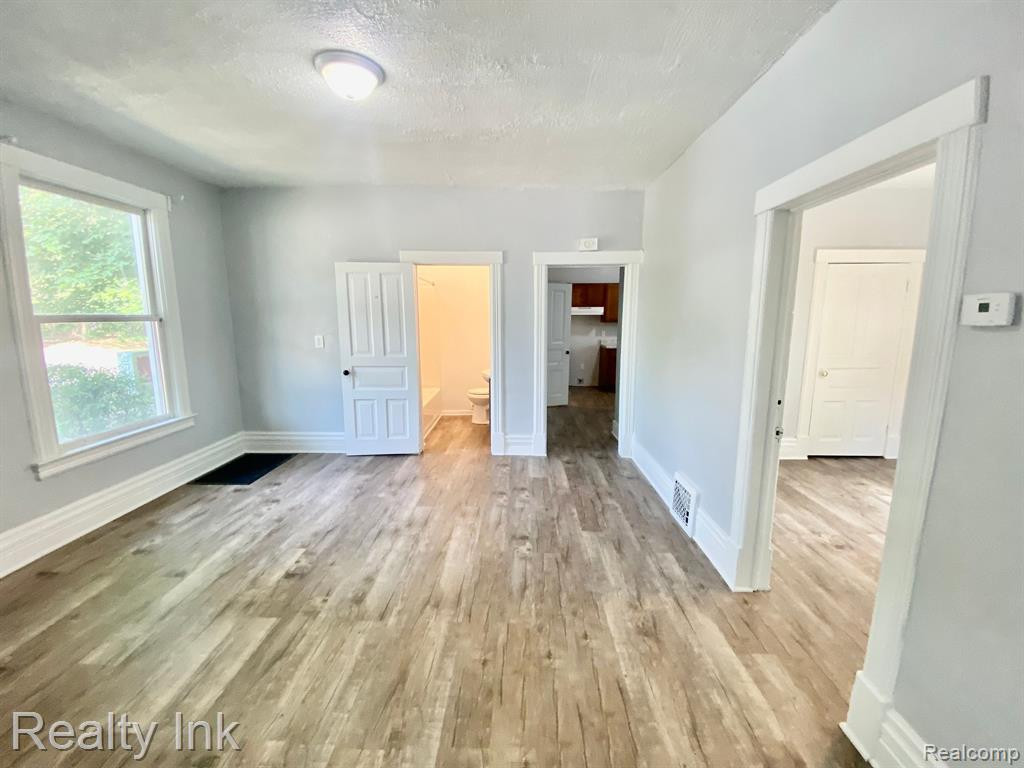 214 W FOREST Avenue, Ypsilanti, MI 48197 — Photo 13