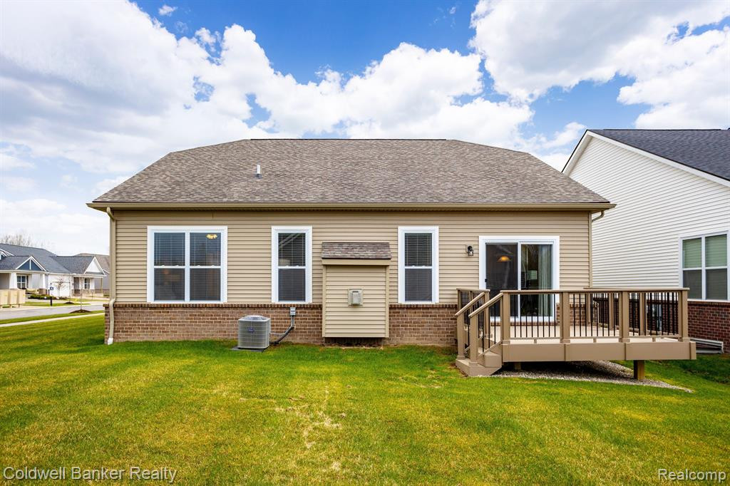 47780 BARRINGTON Drive, Canton, MI 48188 — Photo 3