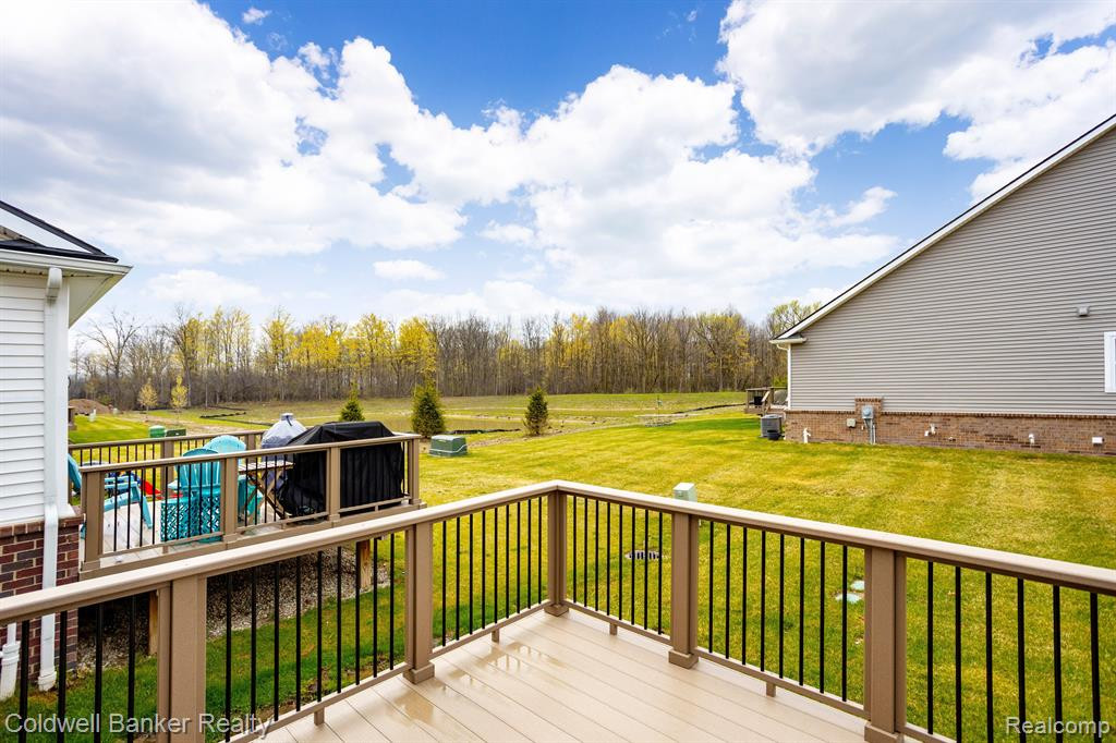 47780 BARRINGTON Drive, Canton, MI 48188 — Photo 4