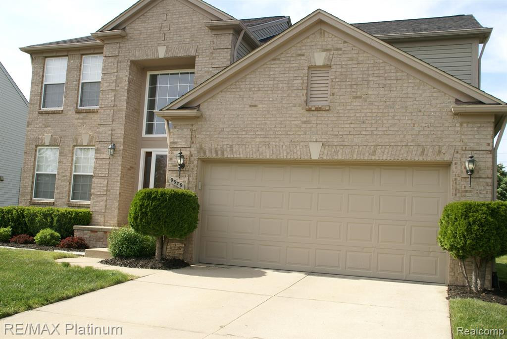 9979 W AVONDALE Circle, Ypsilanti, MI 48198 — Photo 4