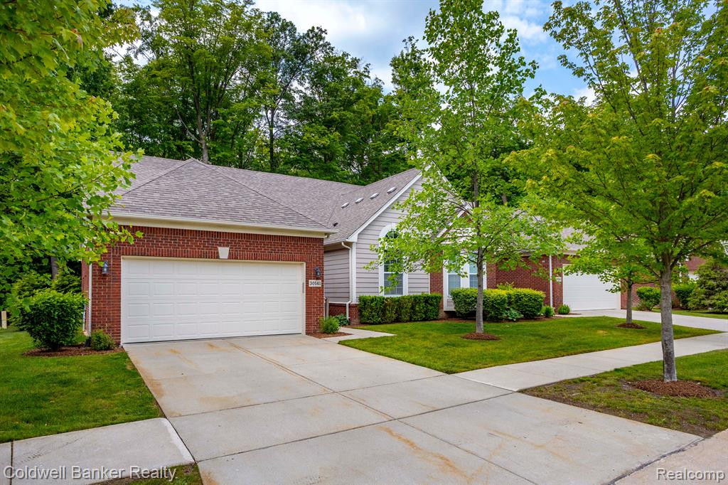 30141 BRIGHTWOOD Drive, 46, Novi, MI 48377 — Photo 2