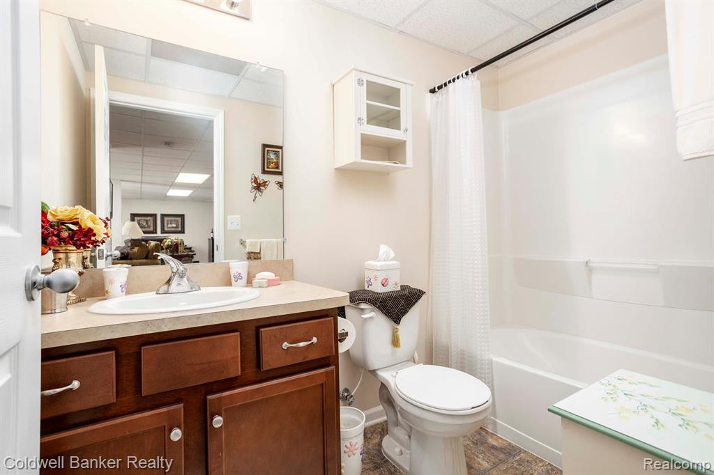 30141 BRIGHTWOOD Drive, 46, Novi, MI 48377 — Photo 29