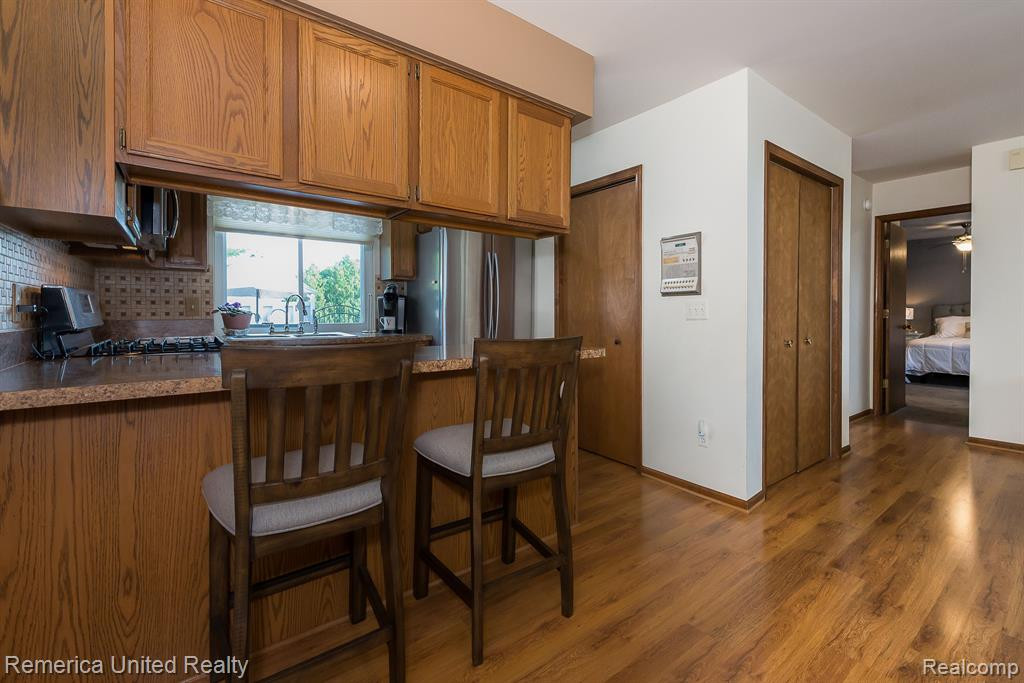 7690 GUNNISON, Brighton, MI 48114 — Photo 9