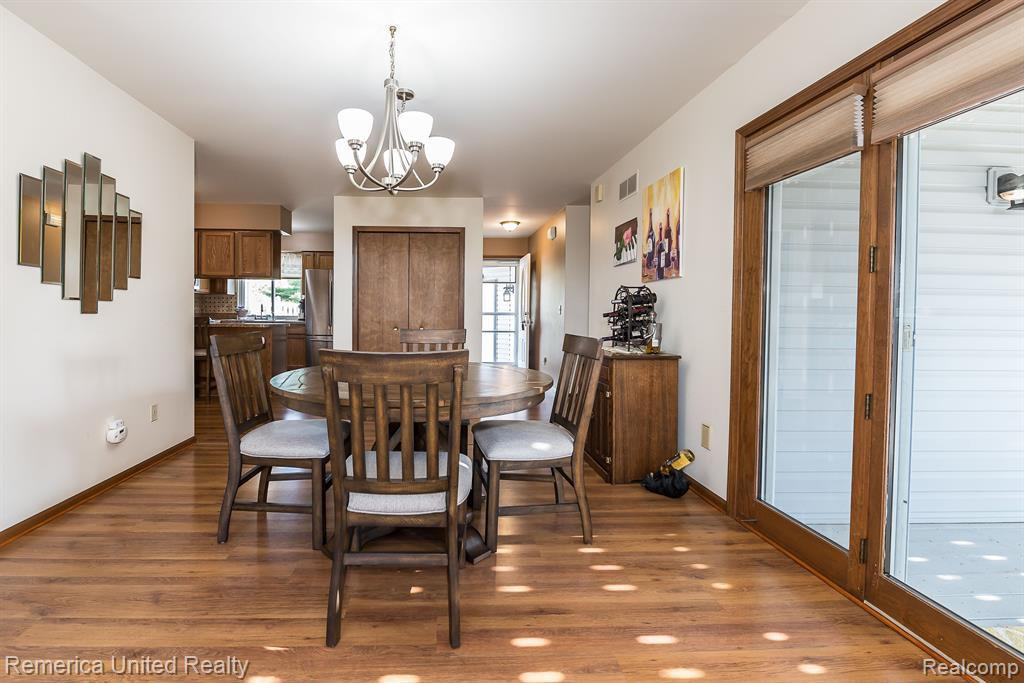 7690 GUNNISON, Brighton, MI 48114 — Photo 13
