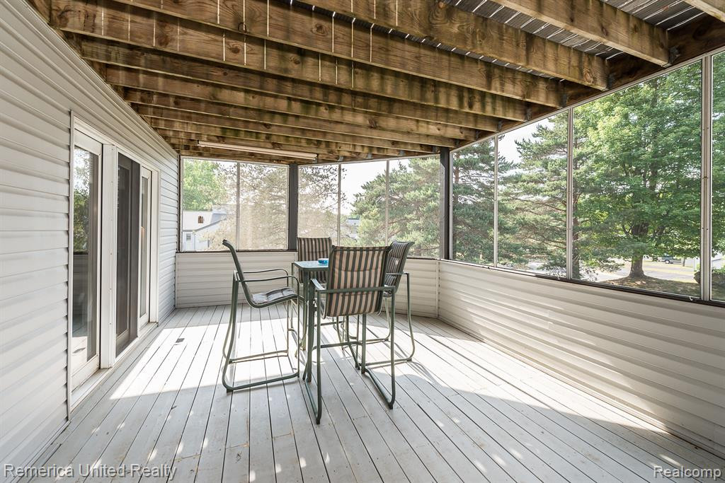 7690 GUNNISON, Brighton, MI 48114 — Photo 14