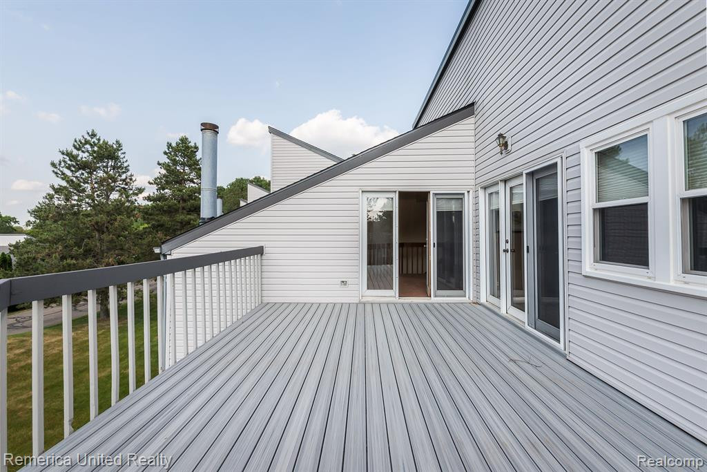 7690 GUNNISON, Brighton, MI 48114 — Photo 27