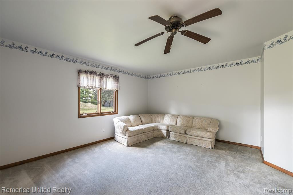 7690 GUNNISON, Brighton, MI 48114 — Photo 34
