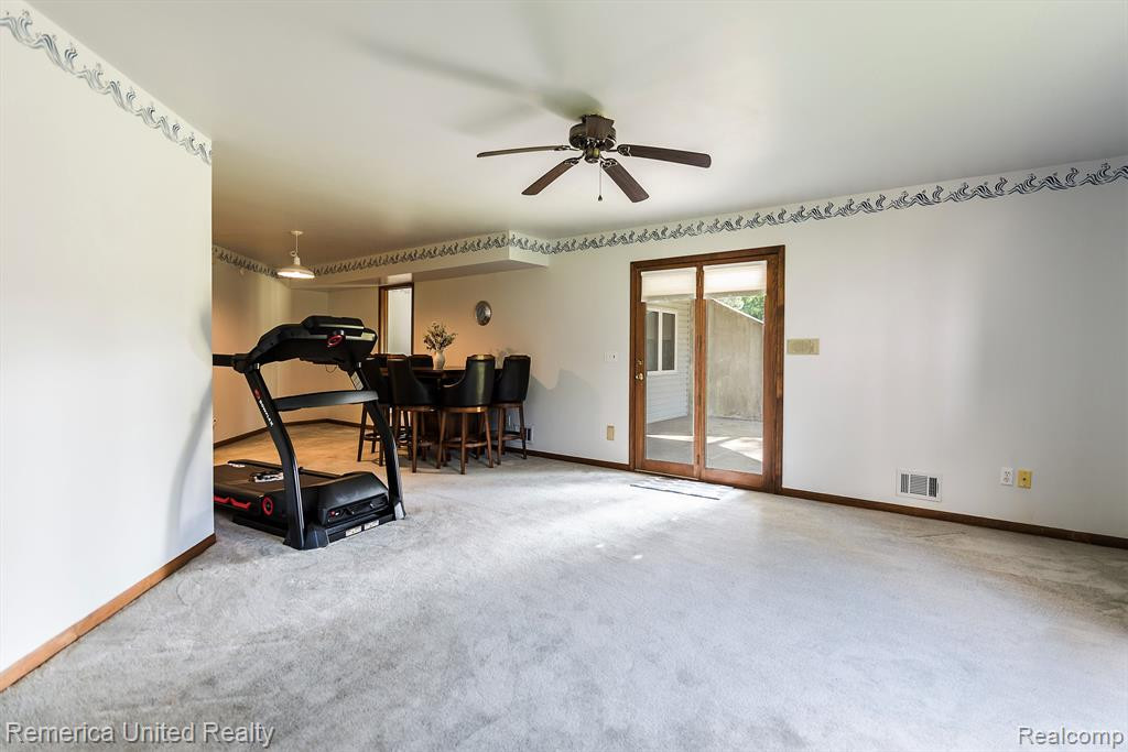 7690 GUNNISON, Brighton, MI 48114 — Photo 35