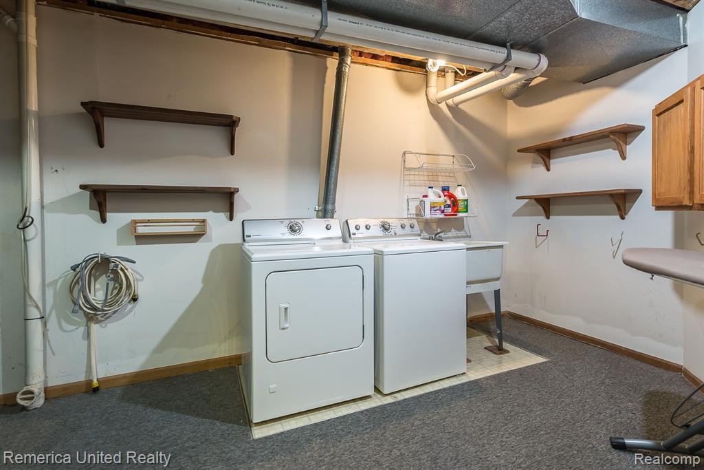 7690 GUNNISON, Brighton, MI 48114 — Photo 40