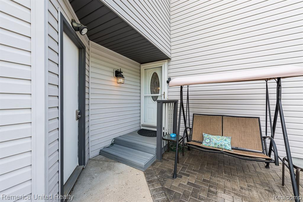 7690 GUNNISON, Brighton, MI 48114 — Photo 47