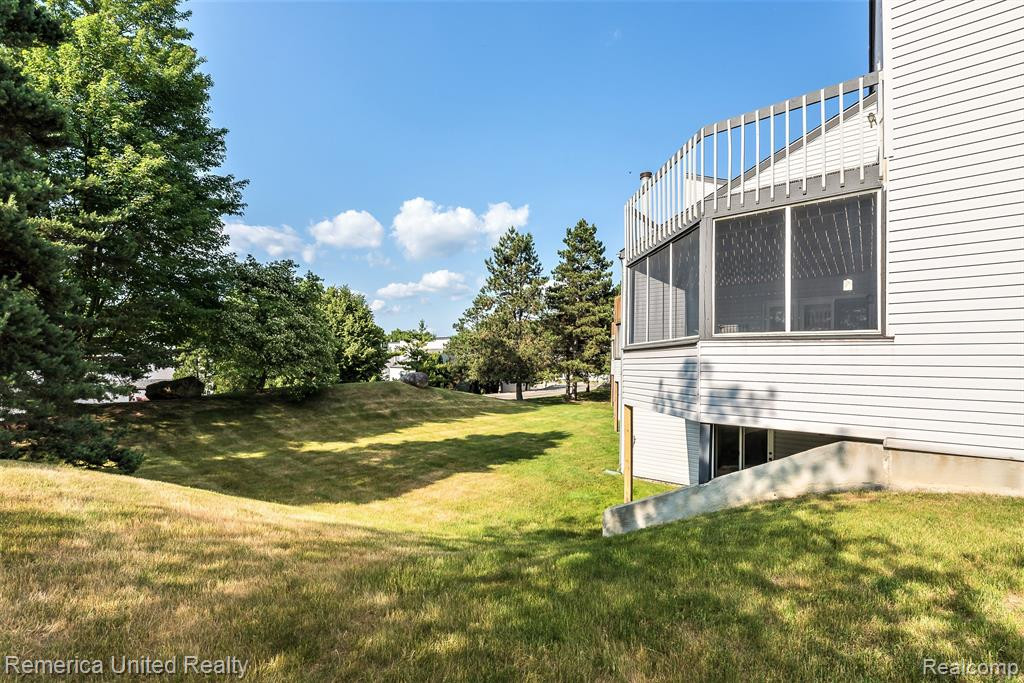 7690 GUNNISON, Brighton, MI 48114 — Photo 50