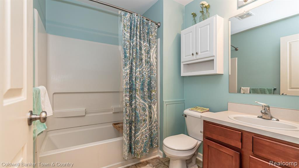 4009 RADCLIFF Drive, 168, Canton, MI 48188 — Photo 32