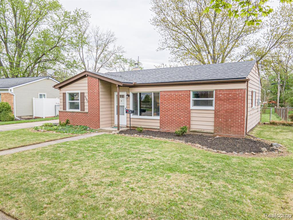 2523 HAMPSHIRE Road, Ann Arbor, MI 48104 — Photo 2