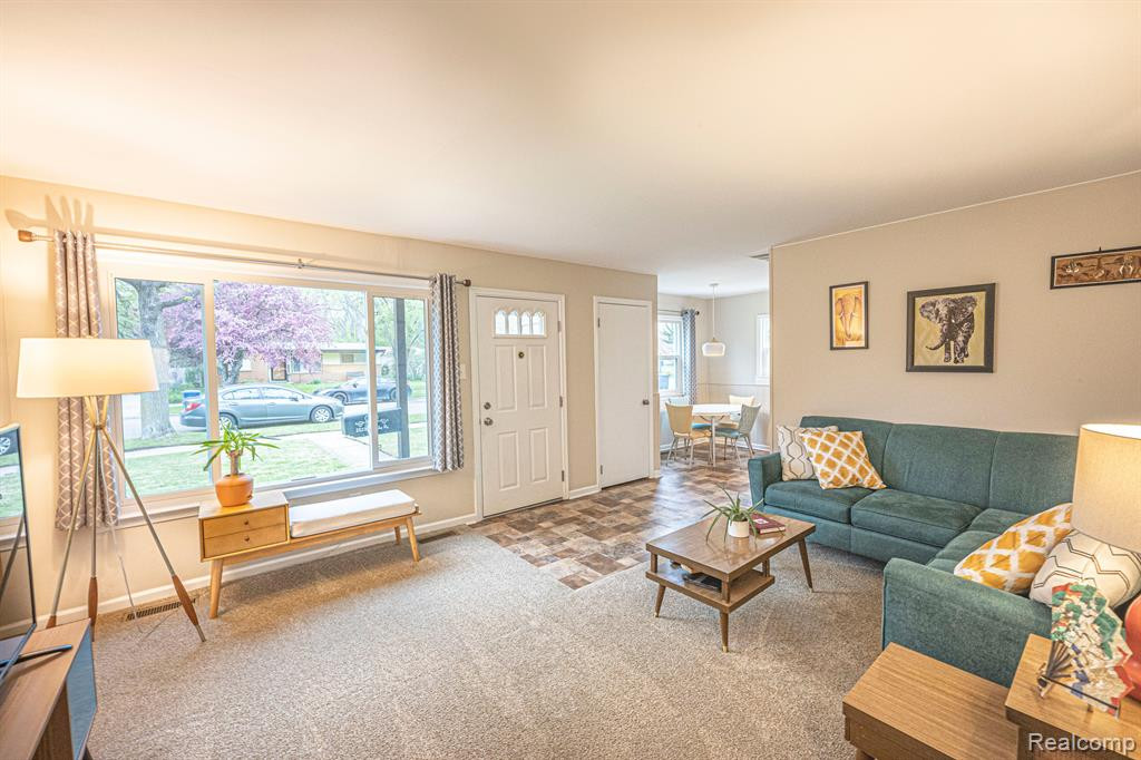 2523 HAMPSHIRE Road, Ann Arbor, MI 48104 — Photo 4