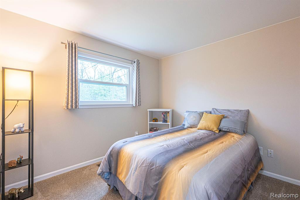 2523 HAMPSHIRE Road, Ann Arbor, MI 48104 — Photo 15