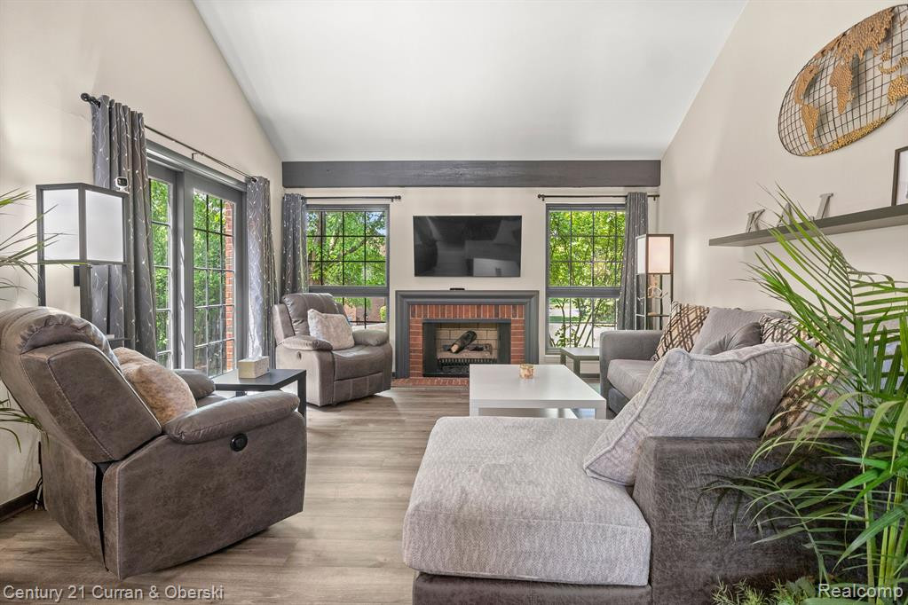 27 BLAIR Lane, Dearborn, MI 48120 — Photo 8