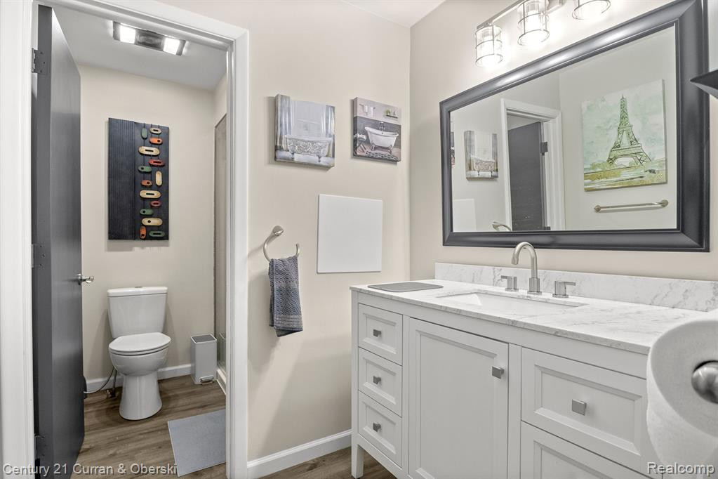 27 BLAIR Lane, Dearborn, MI 48120 — Photo 29