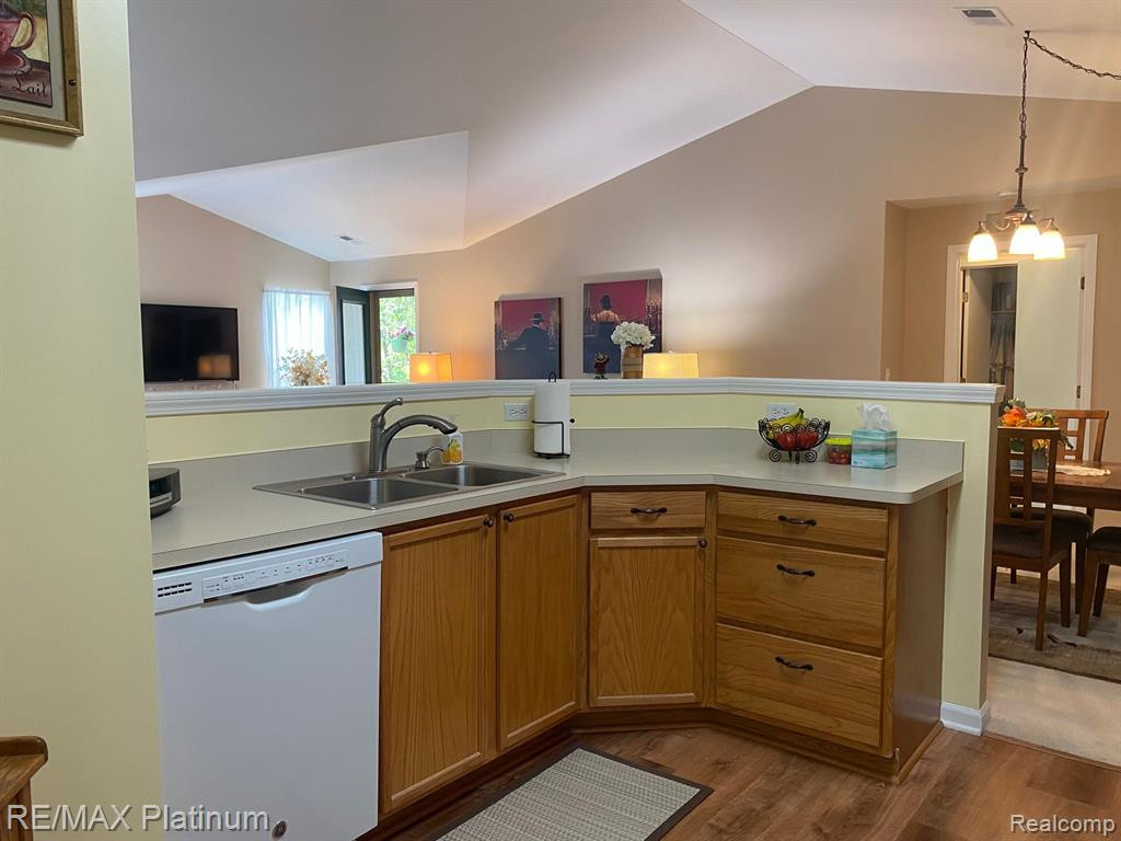 4146 HAMPTON RIDGE Boulevard, Howell, MI 48843 — Photo 6