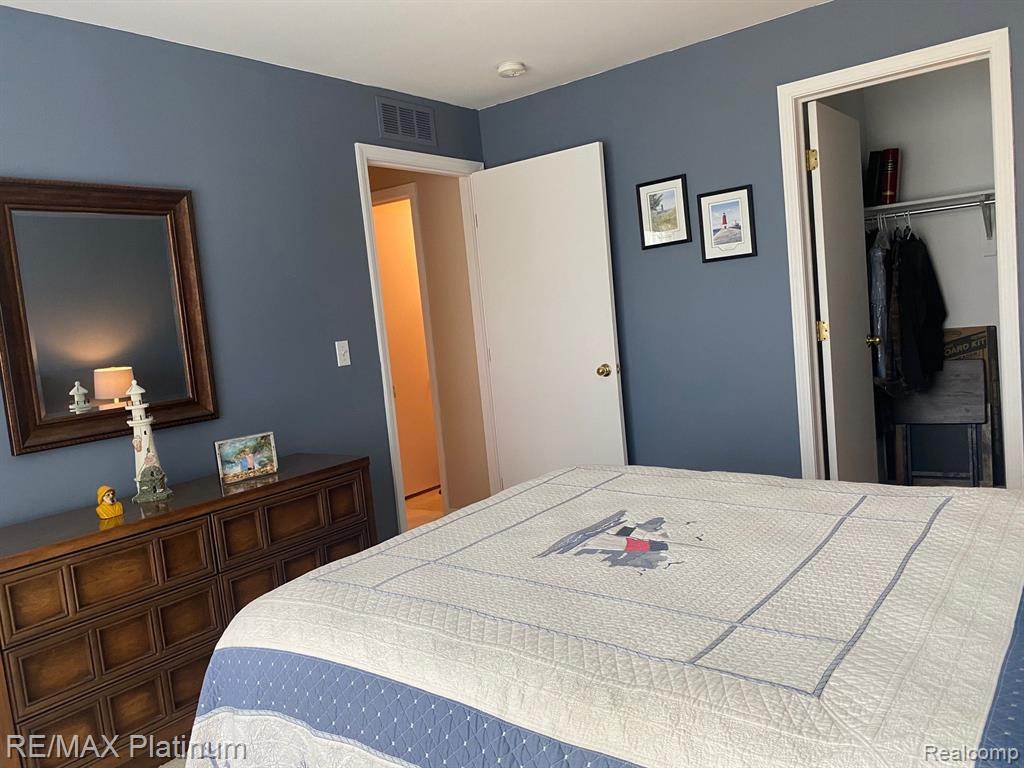 4146 HAMPTON RIDGE Boulevard, Howell, MI 48843 — Photo 15
