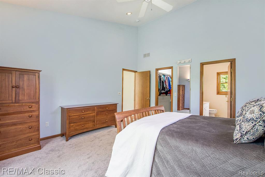 11439 ARROWHEAD Drive, South Lyon, MI 48178 — Photo 16