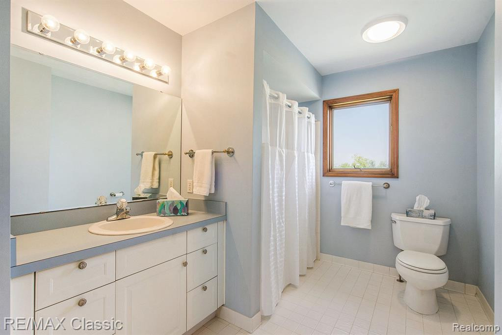 11439 ARROWHEAD Drive, South Lyon, MI 48178 — Photo 26
