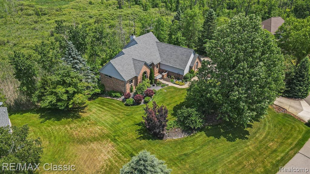 11439 ARROWHEAD Drive, South Lyon, MI 48178 — Photo 38