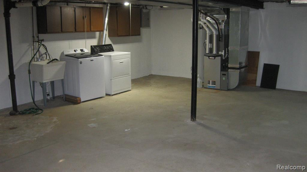 290 TOWER Drive, Saline, MI 48176 — Photo 8