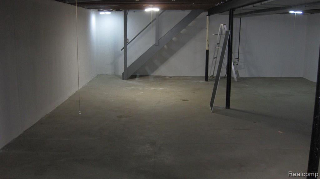 290 TOWER Drive, Saline, MI 48176 — Photo 10