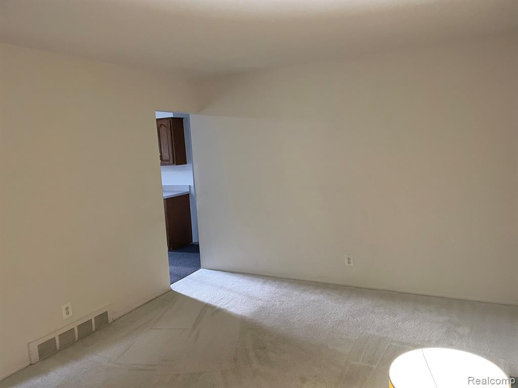290 TOWER Drive, Saline, MI 48176 — Photo 13