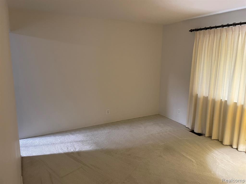 290 TOWER Drive, Saline, MI 48176 — Photo 14
