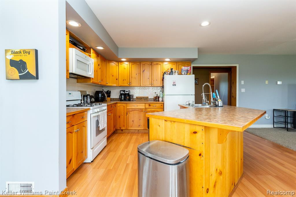 8196 Norman Road, Imlay City, MI 48444 — Photo 13