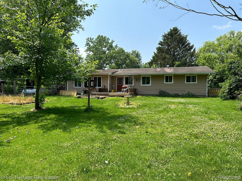 135 Searls S, Webberville, MI 48892 — Photo 5