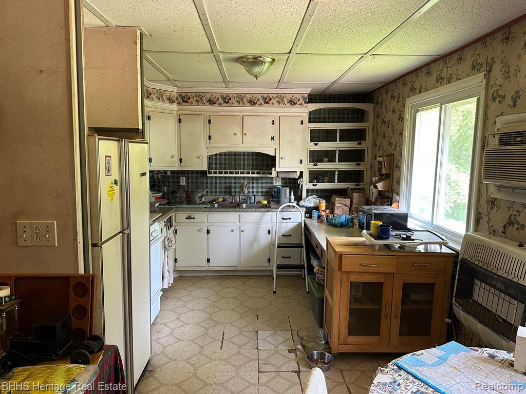 135 Searls S, Webberville, MI 48892 — Photo 6