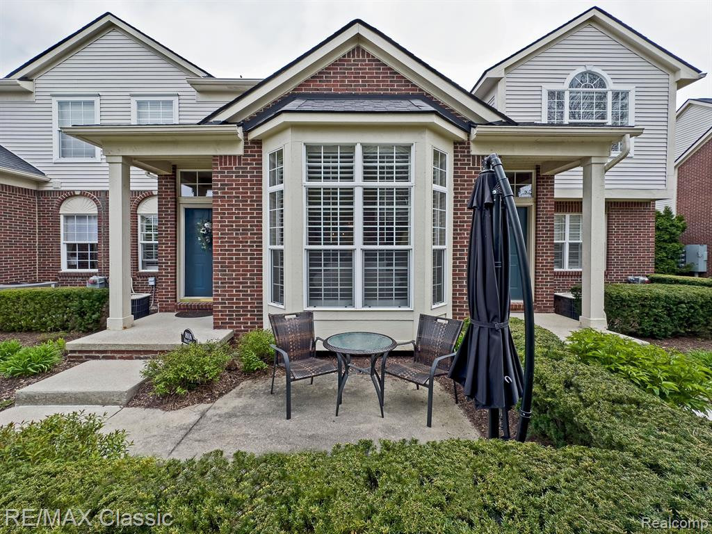 18106 ADRI Circle, Walled Lake, MI 48390 — Photo 8