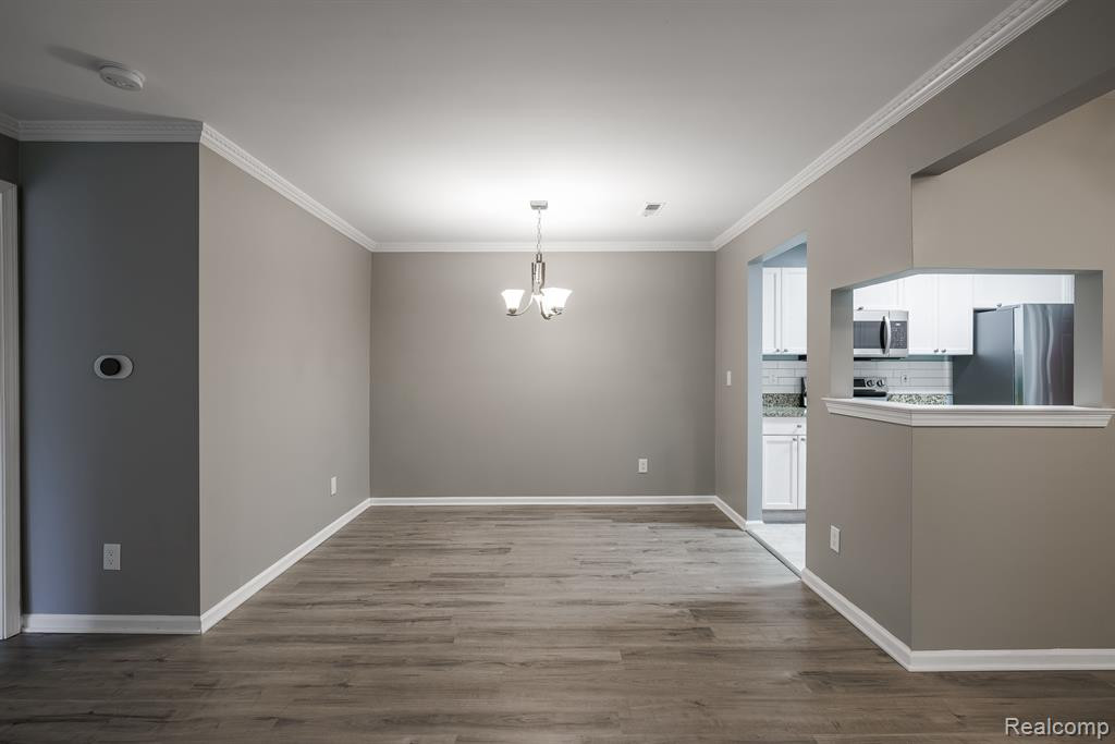 5368 PINE AIRES Drive, Sterling Heights, MI 48314 — Photo 18