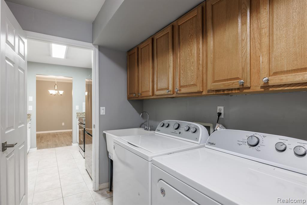 5368 PINE AIRES Drive, Sterling Heights, MI 48314 — Photo 20