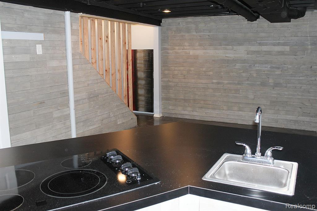 3138 LINDENWOOD Drive, Dearborn, MI 48120 — Photo 25
