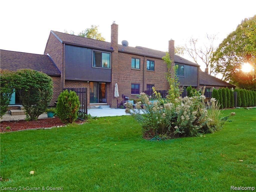 3138 LINDENWOOD Drive, Dearborn, MI 48120 — Photo 29