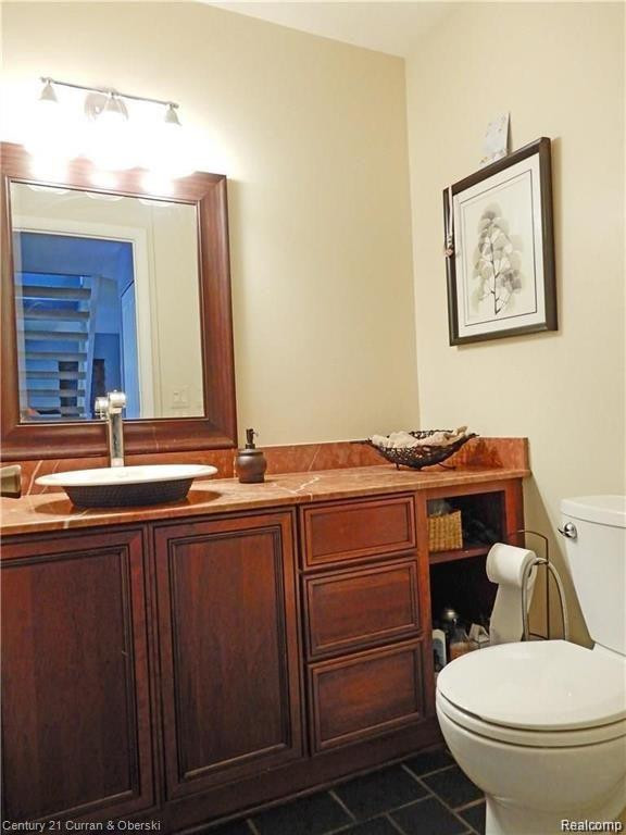 3138 LINDENWOOD Drive, Dearborn, MI 48120 — Photo 33