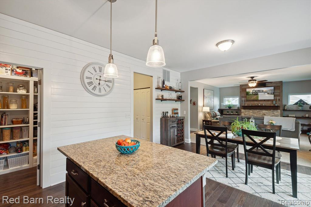 9623 NEUMANN Circle, Ypsilanti, MI 48197 — Photo 12