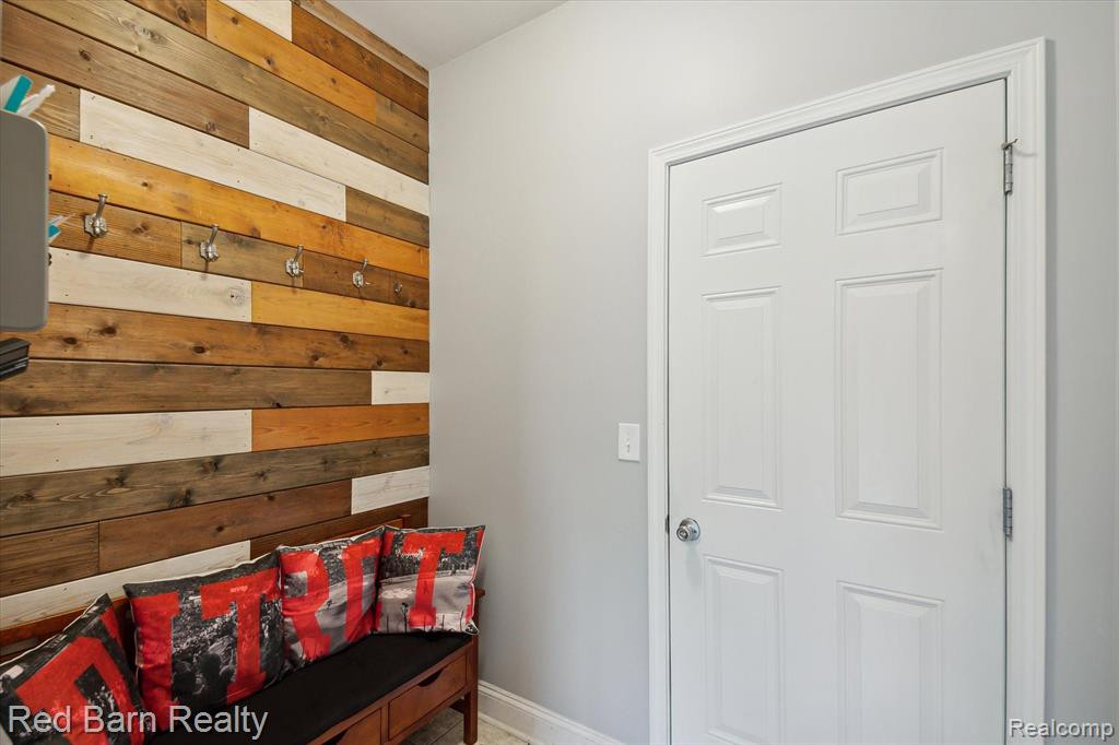 9623 NEUMANN Circle, Ypsilanti, MI 48197 — Photo 18
