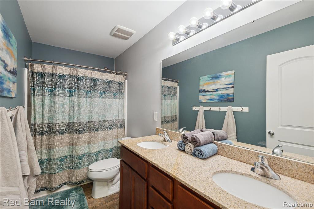 9623 NEUMANN Circle, Ypsilanti, MI 48197 — Photo 22