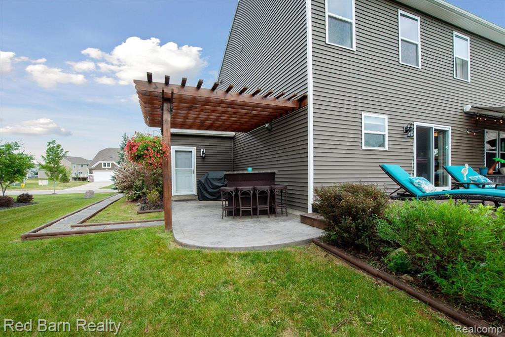 9623 NEUMANN Circle, Ypsilanti, MI 48197 — Photo 52