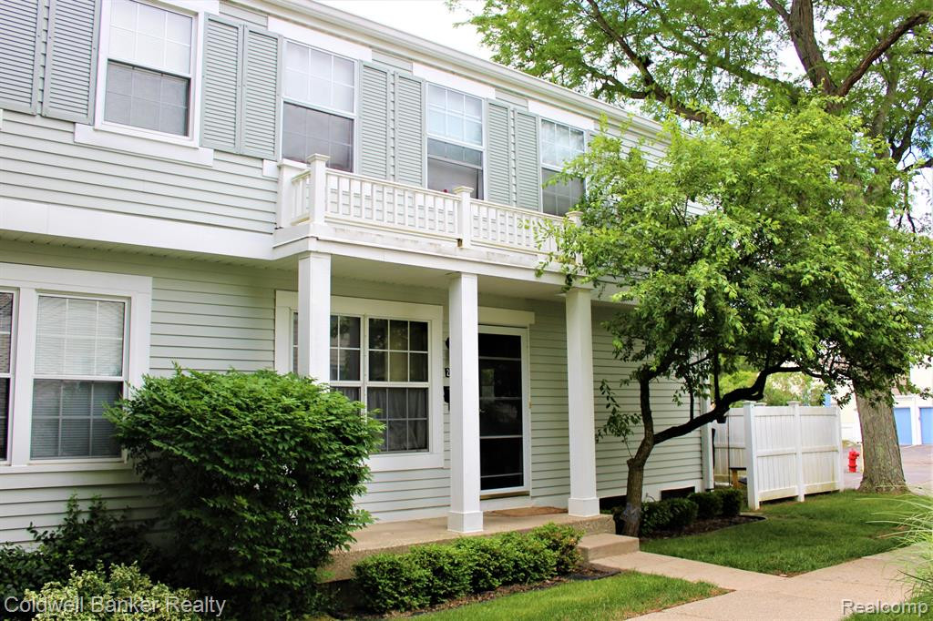 21224 E Glen Haven Circle, Northville, MI 48167 — Photo 2