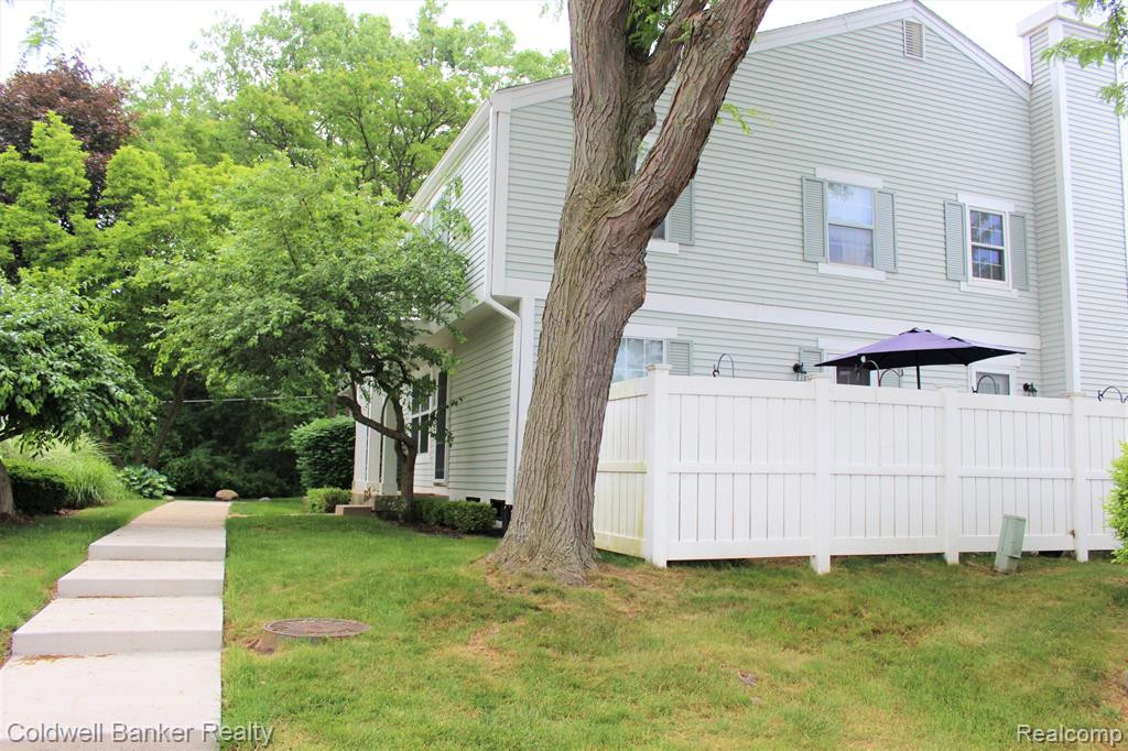 21224 E Glen Haven Circle, Northville, MI 48167 — Photo 3