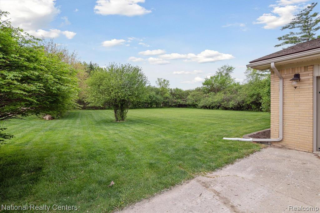 19385 Marilyn Street, Northville, MI 48167 — Photo 49