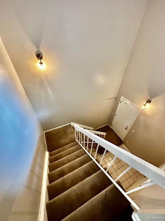 37029 RIDGEDALE Court, Farmington Hills, MI 48331 — Photo 3
