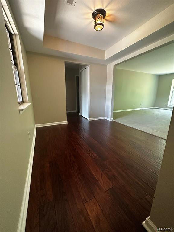 37029 RIDGEDALE Court, Farmington Hills, MI 48331 — Photo 4