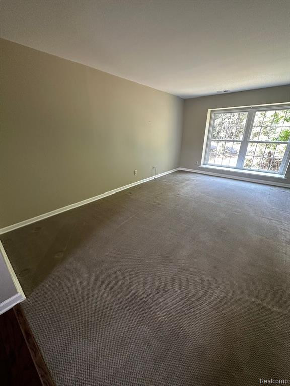 37029 RIDGEDALE Court, Farmington Hills, MI 48331 — Photo 8