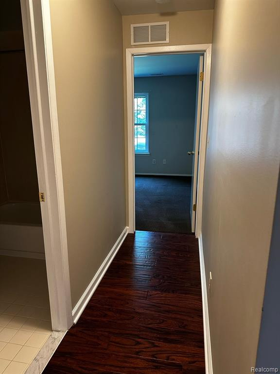 37029 RIDGEDALE Court, Farmington Hills, MI 48331 — Photo 12